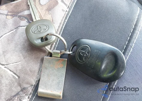 2005 Toyota Tacoma Base V6 z USA, uszkodzony, nr VIN 5TEUU42N65Z073953